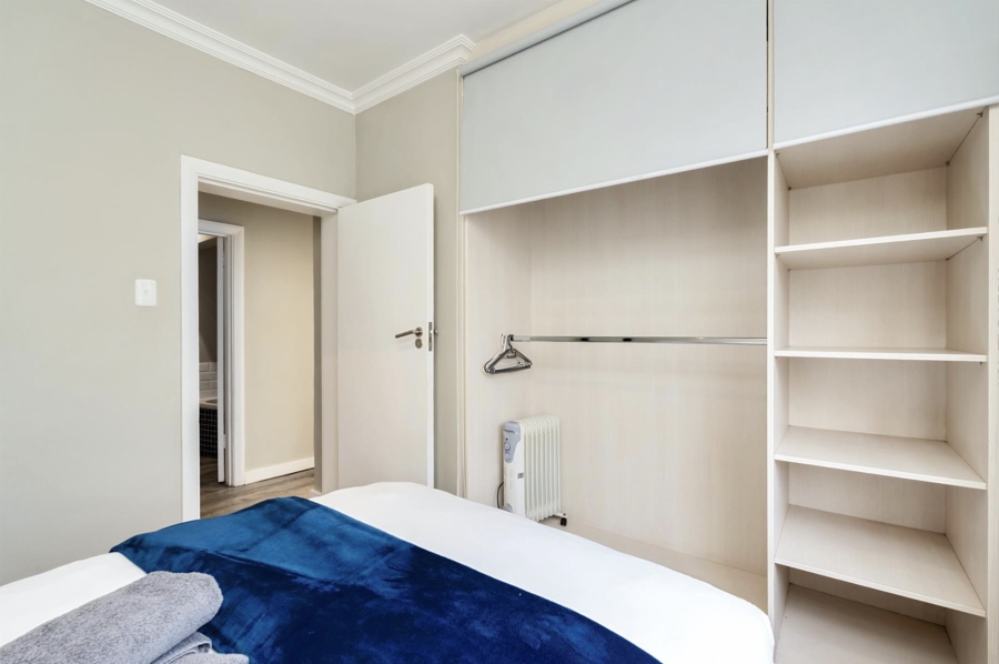2 Bedroom Property for Sale in Sea Point Western Cape